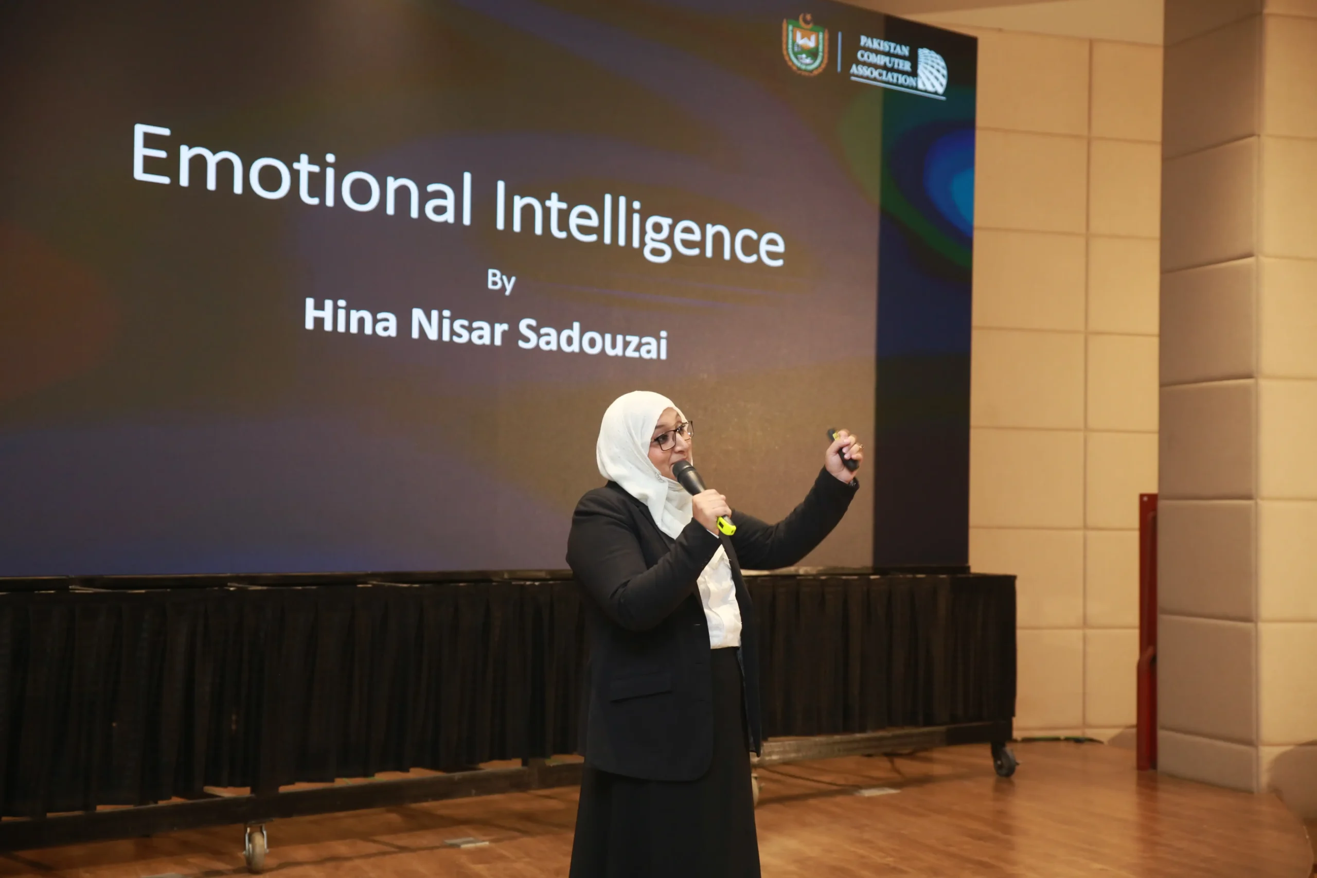 Hina Nisar Sadouzai Empowering Individuals, Transforming Organizations