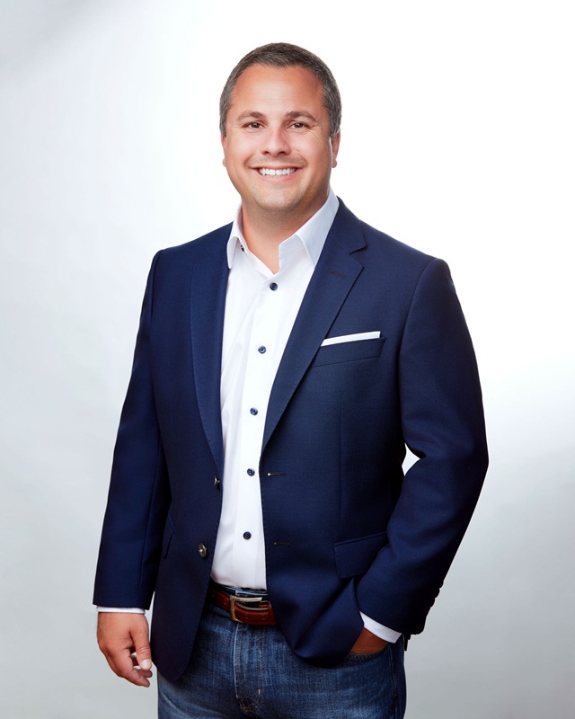 Steven H Andrew  