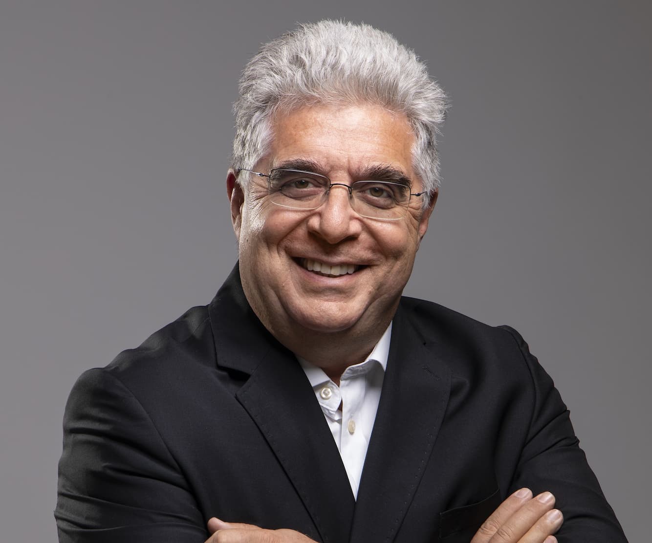 FROM GRADUATION TO GLOBAL RECOGNITION: THE MAKING OF A DENTAL INNOVATOR