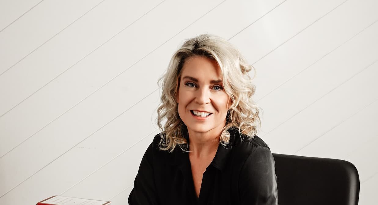 FROM CURIOSITY TO COMMAND: THE MAKING OF AN ERP PIONEER