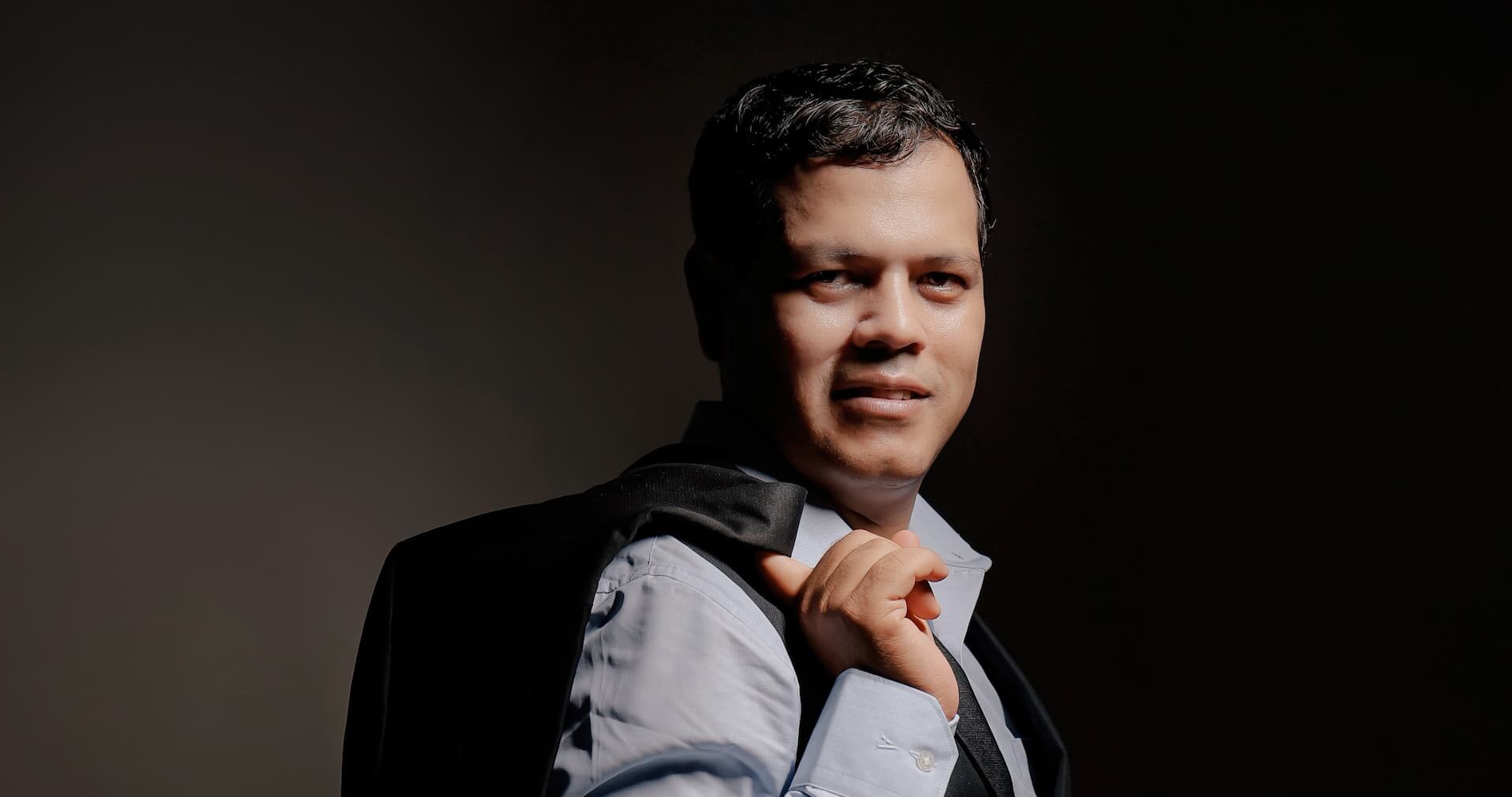 FROM MILITARY DISCIPLINE TO DIGITAL DEFENSE: THE MAKING OF A CYBERSECURITY LEADER